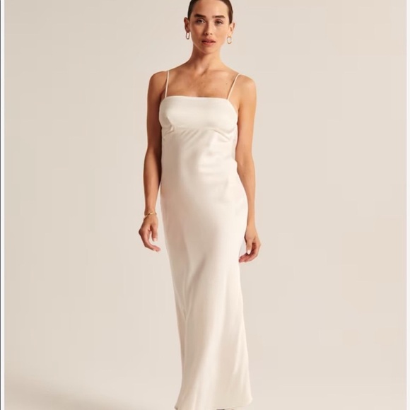 Abercrombie & Fitch White Pearl Cowl Back Maxi Dress Size Small - Picture 1 of 16